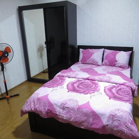 Lana Apartment Tbilisi Ngoại thất bức ảnh